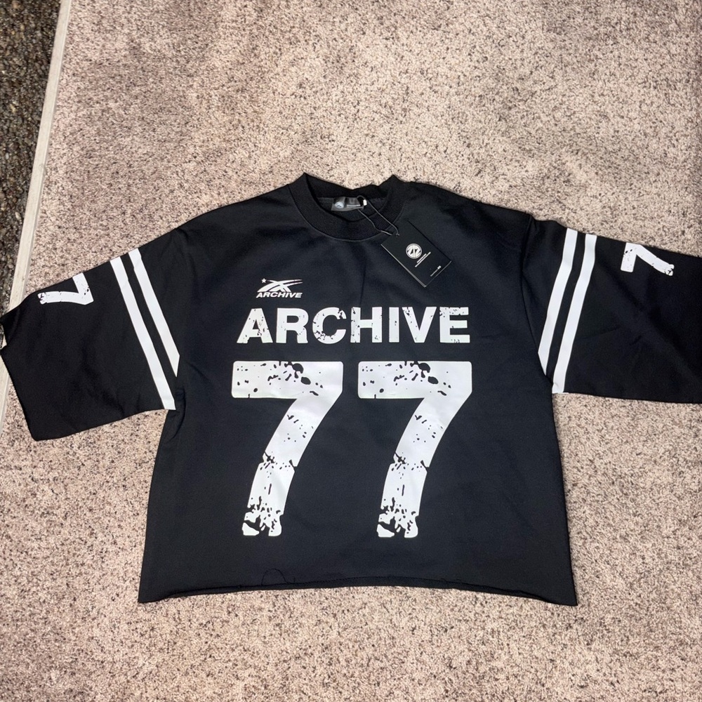 Black Short Sleeve Tee